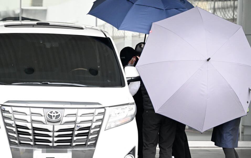 汪小菲将争夺大S上亿遗产?并带小孩回北京,好友曝他真实心声__汪小菲将争夺大S上亿遗产?并带小孩回北京,好友曝他真实心声